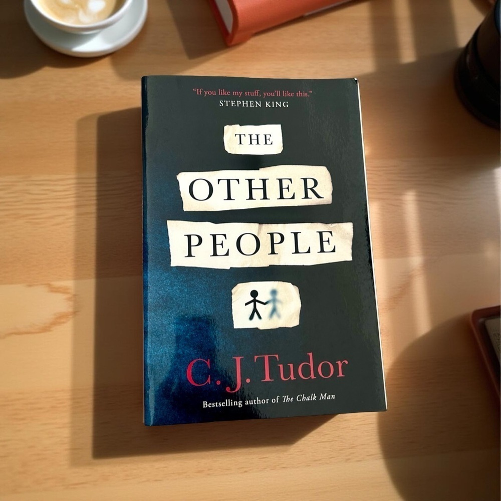 ☀️3 for $22☀️ The Other People by C.J. Tudor Softcover